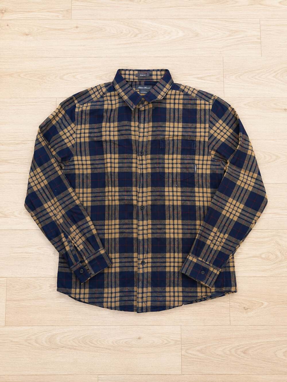 Eddie Bauer Men's Plaid Flannel Button-Up Shirt Navy Tan Long Sleeve M